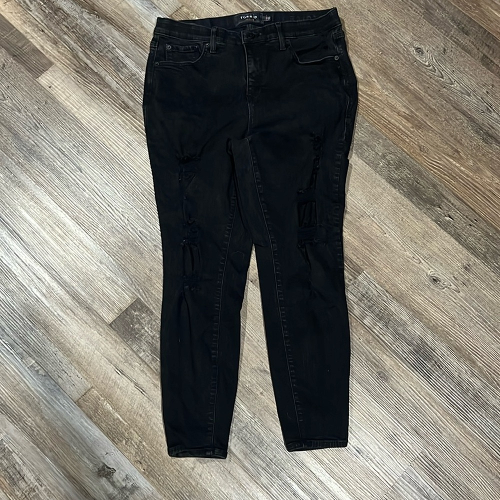 Women’s Torrid Black Ripped Jeans